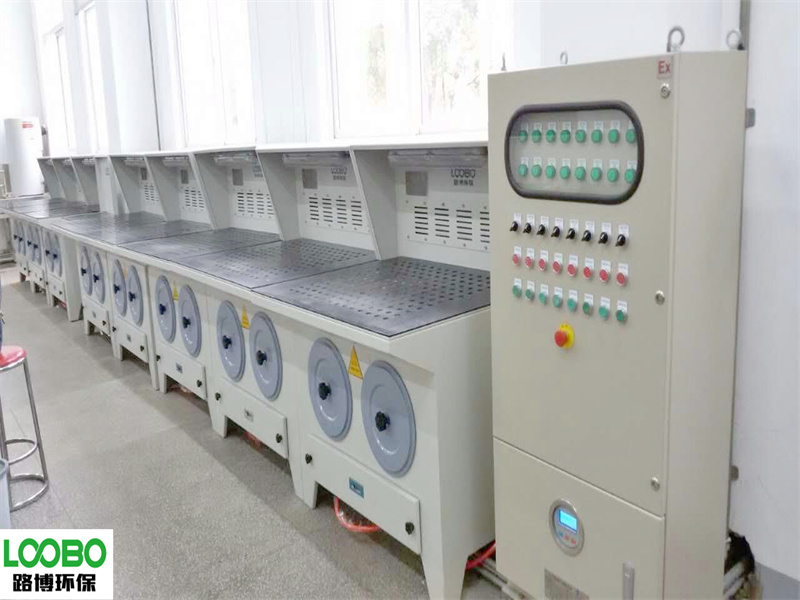 打磨除尘台03.jpg 打磨除尘台03.jpg